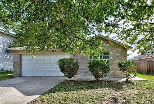Photo - 361 Carriage Way
