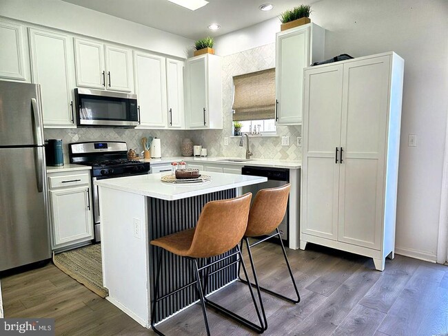 Photo - 2484 Revere Ct