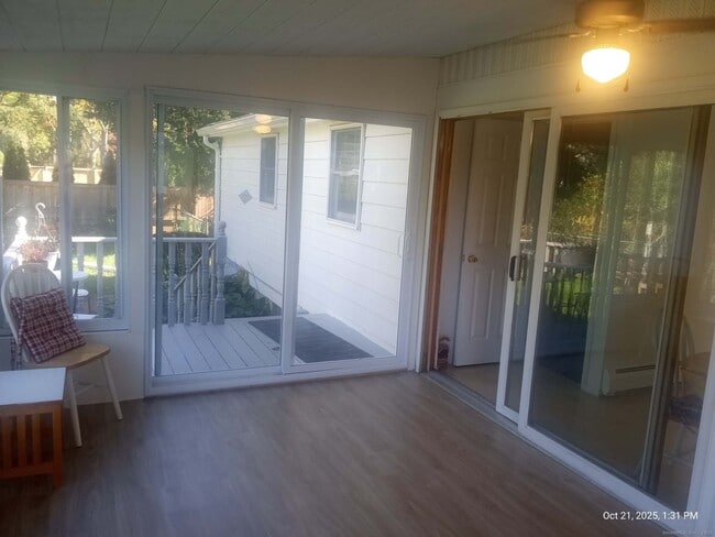 Photo - 20 Parker Pl