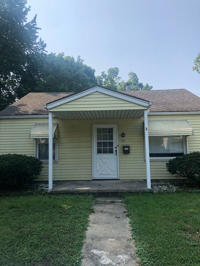 Spacious 2-Bedroom Home - Spacious 2-Bedroom Home