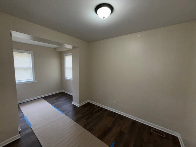 Photo - 7423 S St Lawrence Ave