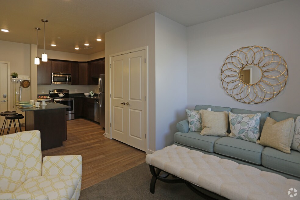 Grovecrest Villas