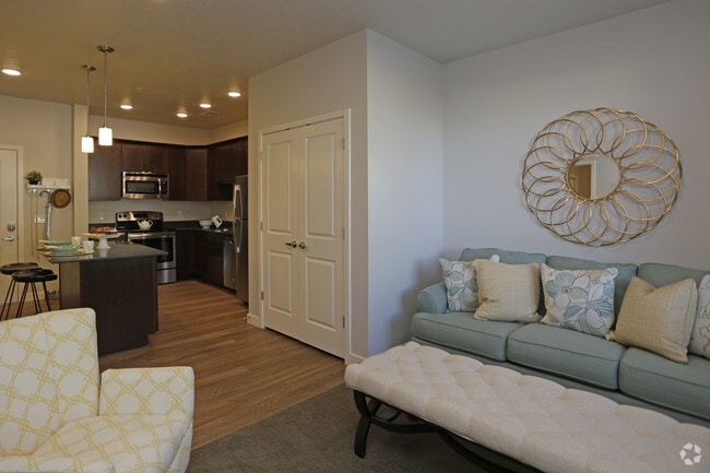 Grovecrest Villas