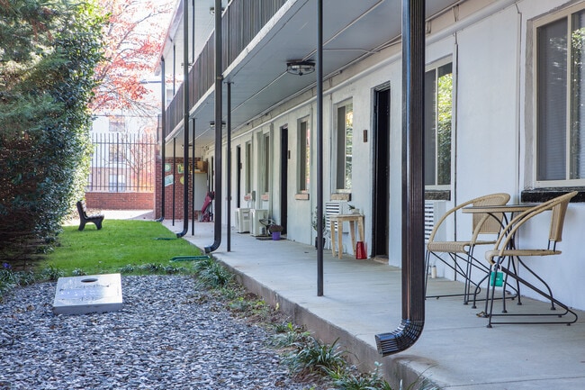 Edgewood Mews