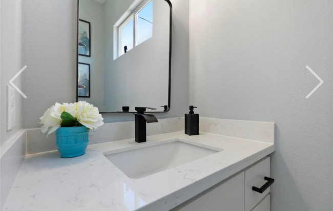 Photo - 2208 Des Chaumes St