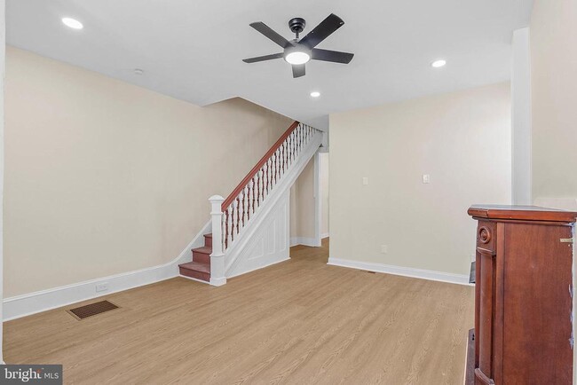 Photo - 2742 W Montgomery Ave