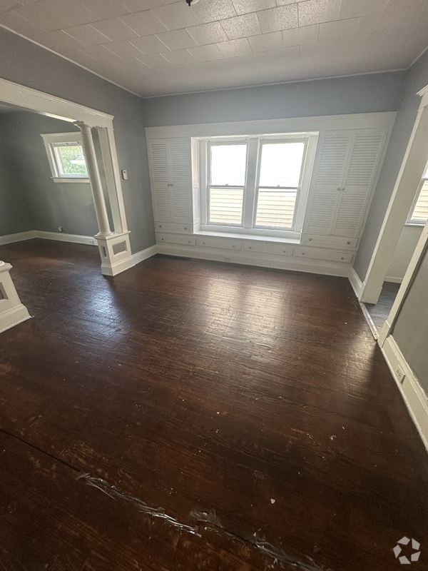 Building Photo - 8325 Tioga Ave Rental