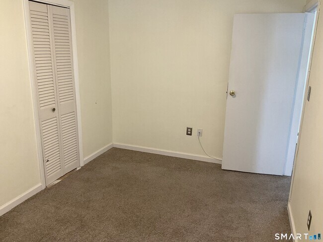 Photo - 1403 Farmington Ave