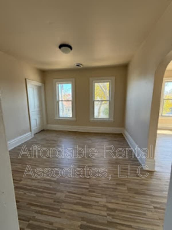 Photo - 1500 W Greenfield Ave Unit Upper