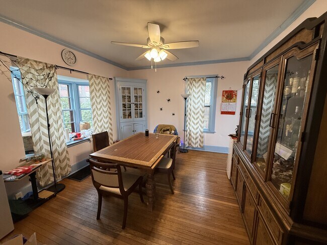 Photo - 105 Valentine Pl