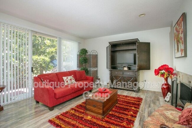 Photo - 34 Lakefront