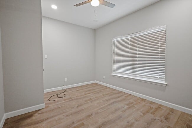 Photo - 2 Bed / 1 Bath Duplex for Rent – $1,350/Month