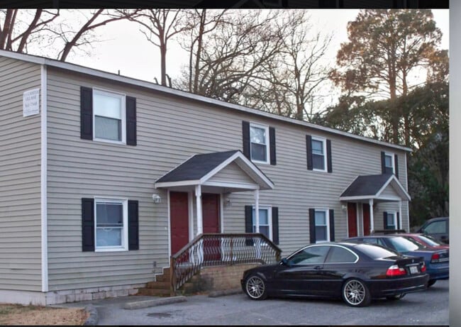 Photo - 508 E 11th St