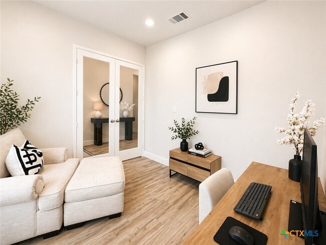 Photo - 1841 Windward Wy