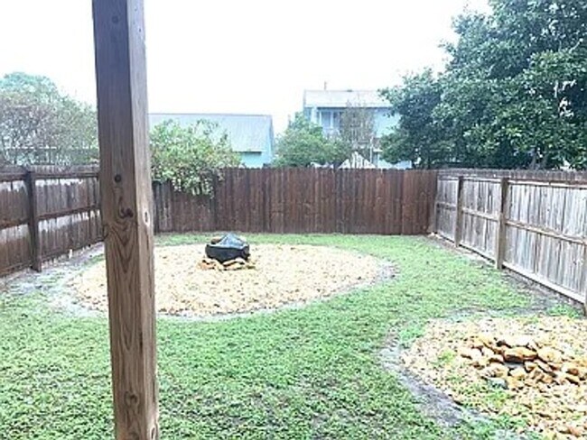 Photo - 2 Bedroom 1.5 Bath Near Navy Base