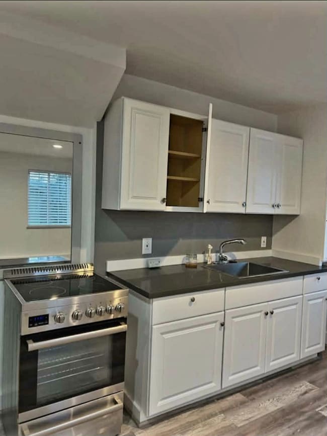 Building Photo - 680 Santa Maria Rd Unit 1