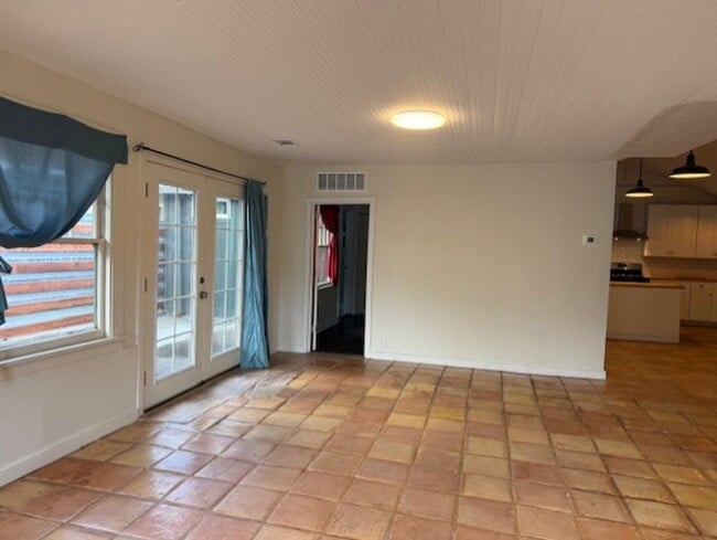 Photo - 326 Kindra Heights Rd Unit Big