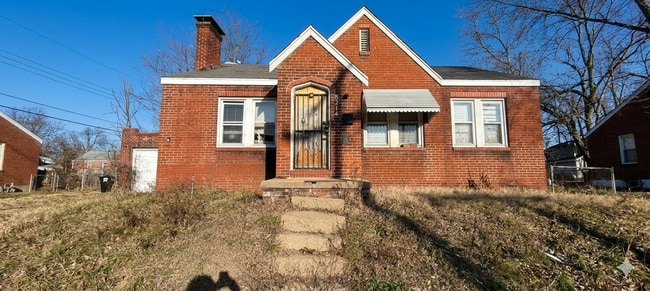 Building Photo - 8214 Pelham Ave