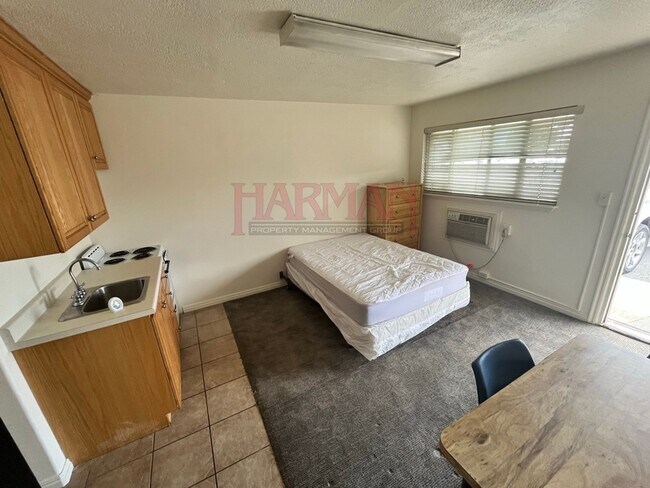 Photo - 1675 S State St