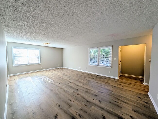 117 Forsyth Dr Unit B