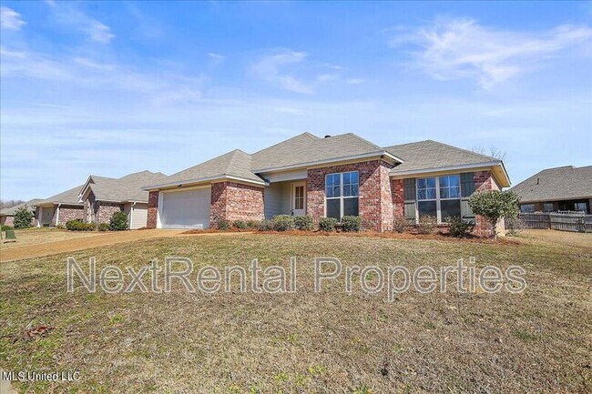 Photo - 110 Harvey Cir