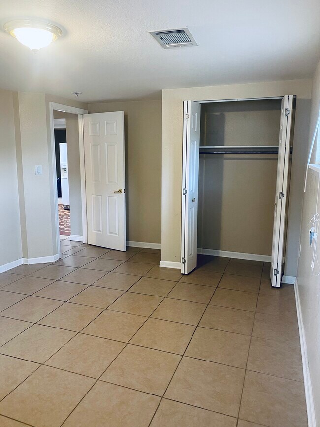 Bedroom 1 - 2912 Delille St