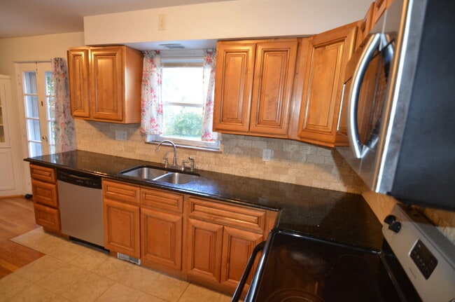 Photo - 7297 Chetbert Dr