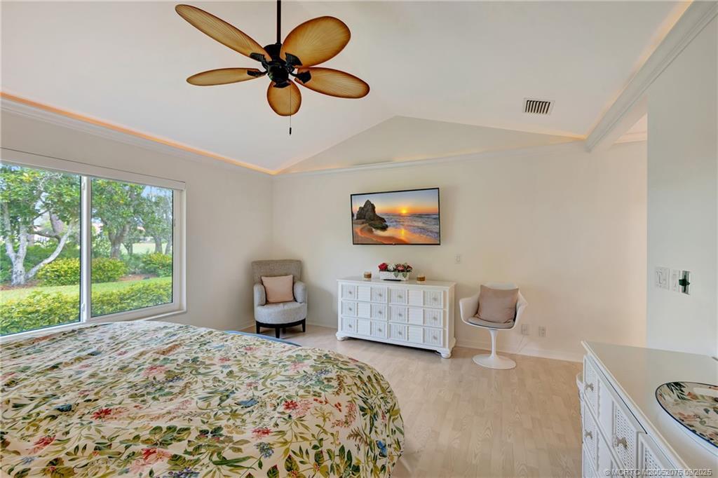 Photo - 2018 NW Laurel Oak Ln