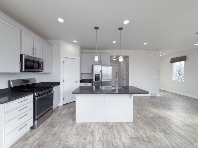 Photo - 3 Bed 3 Bath - Townhouse