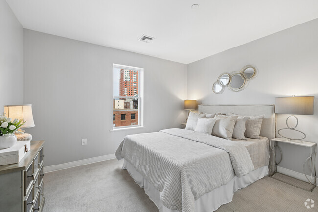 2BR, 1BA - 801SF - Bedroom