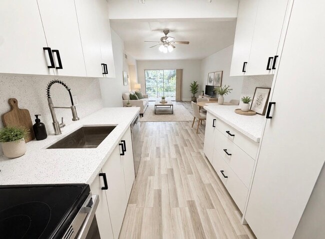 610 NW 13th St Unit 210