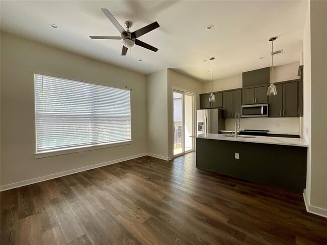 Photo - 12001 Vista Parke Dr Unit 203