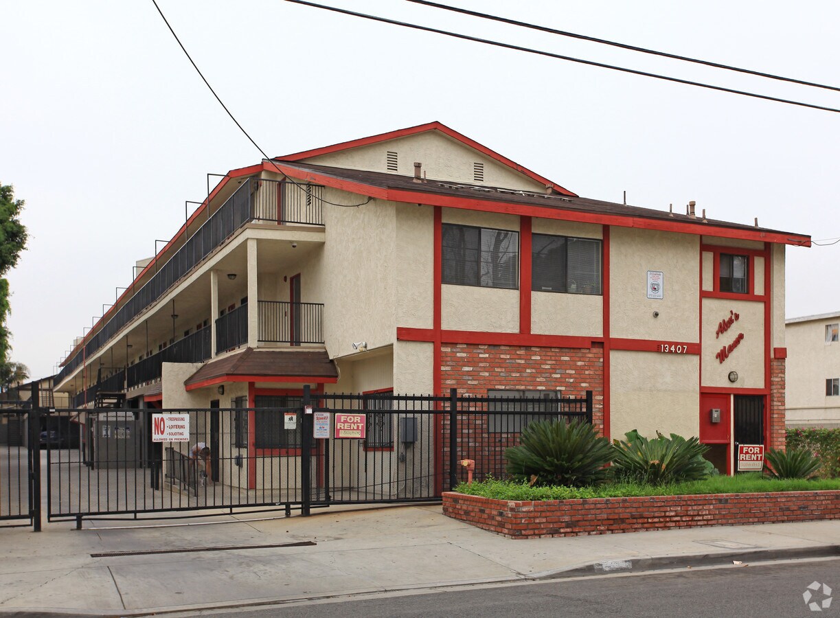 Alex's Manor - Alex's Manor