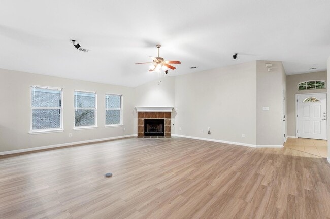 Photo - 2205 Speidel Dr