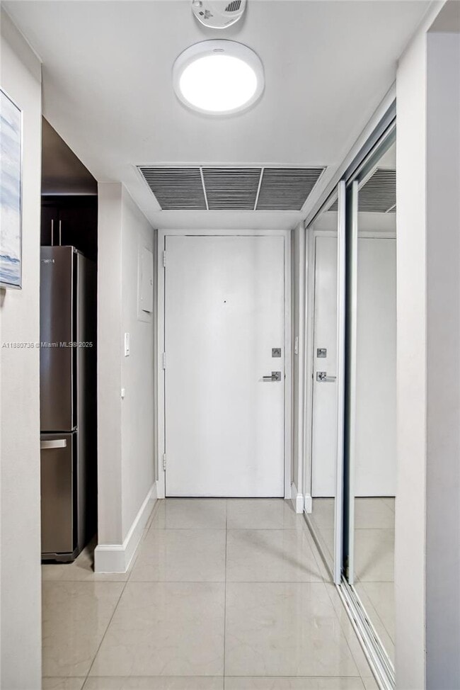 Photo - 200 172nd St Unit 204