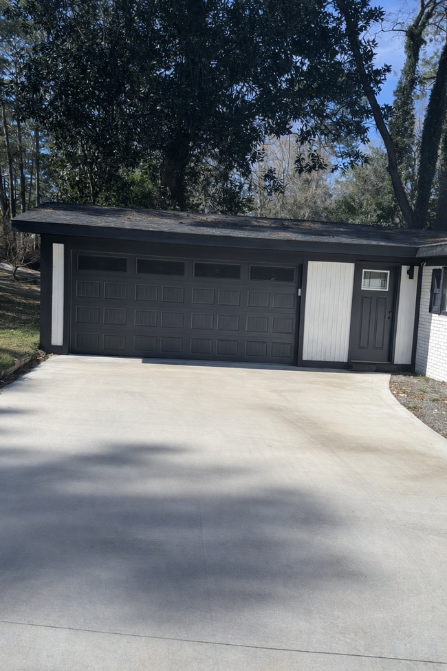 Photo - 2961 King Alfred Dr