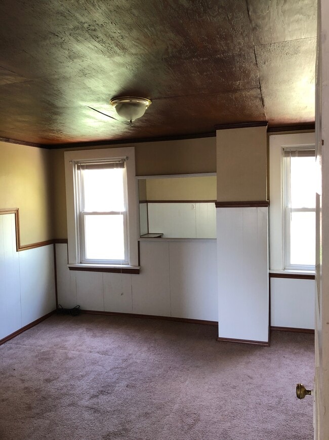 Photo - 1714 Dagmar Ave