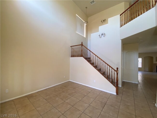 Photo - 5980 Fidenza Ave