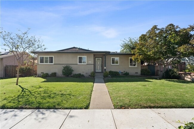 Building Photo - 855 N 3rd Ave