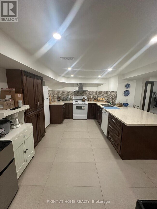 Photo - 158 Cooperage Crescent