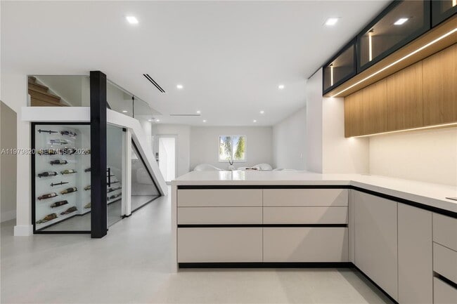 Photo - 8713 SW 214th St