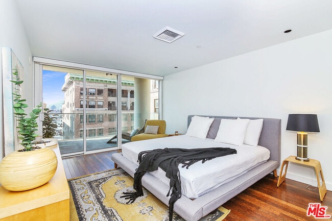 Photo - 6250 Hollywood Blvd Unit 11N