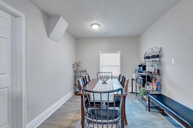 Photo - 42 Penway St