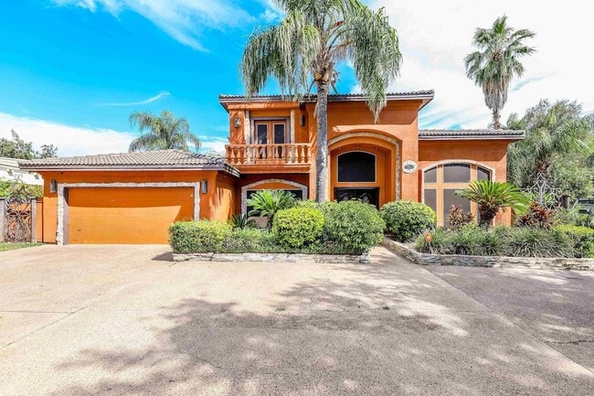 Photo - 503 W Avon Ct