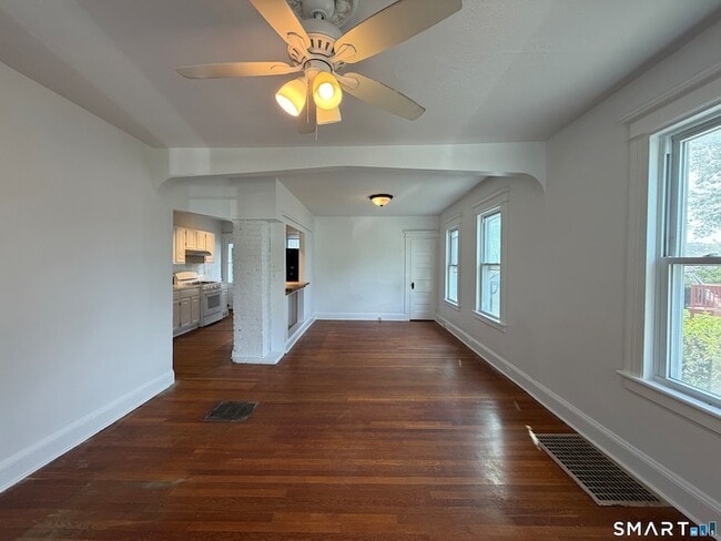 Photo - 90 Belmont St