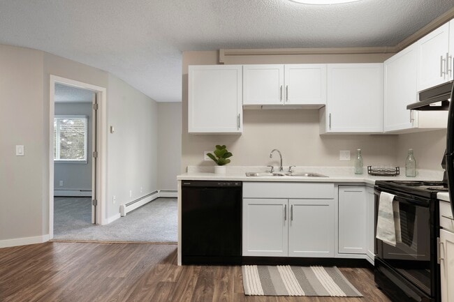 Photo - Hillcrest Place