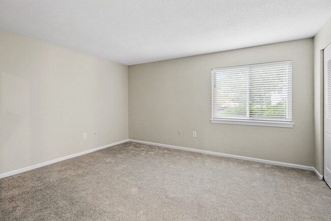Photo - 6 Beal's Cove Rd Unit B