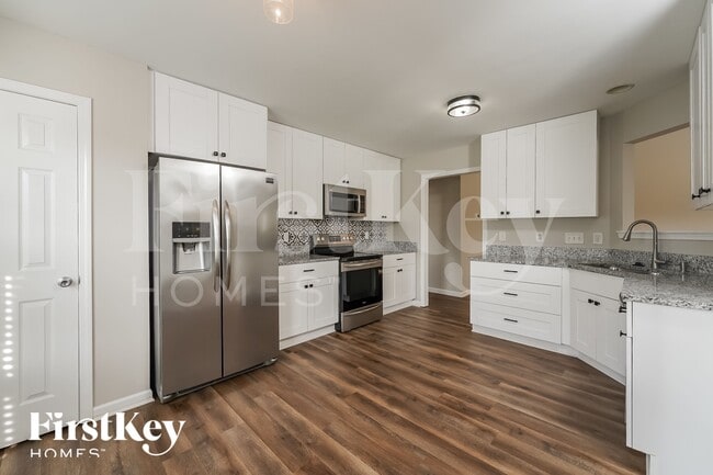 Photo - 1915 Rockycreek Ln