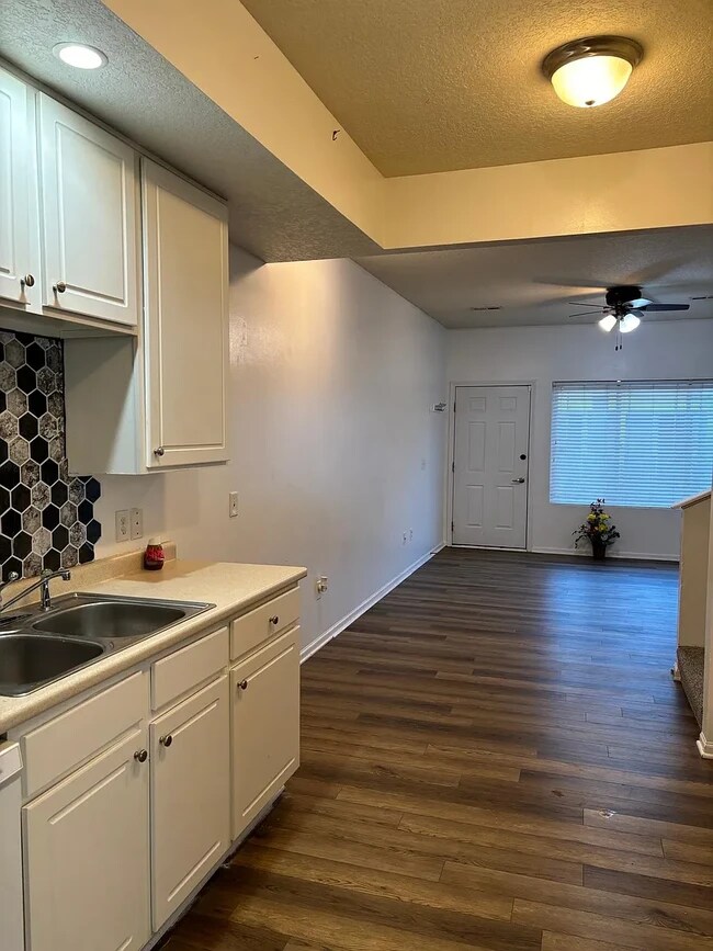 Photo - 1151 NE 7th Ln