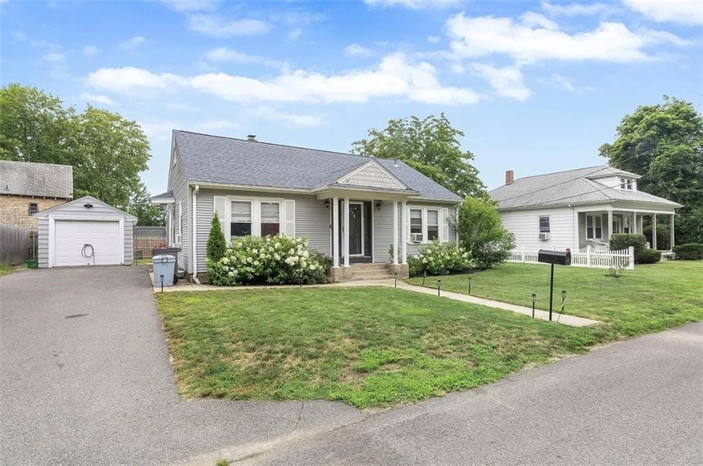 Photo - 15 Mathewson St